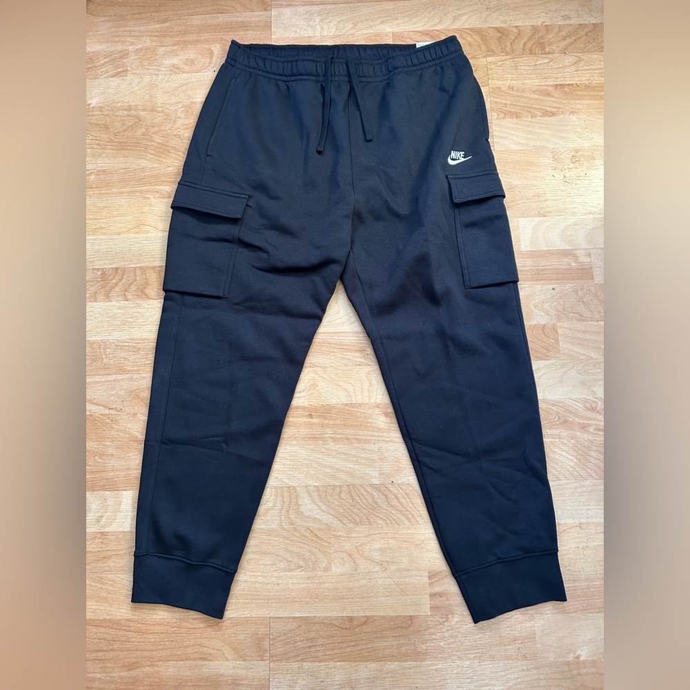 New Men’s Nike Sportswear Club Fleece Cargo Sweatpants Joggers Sz XL
